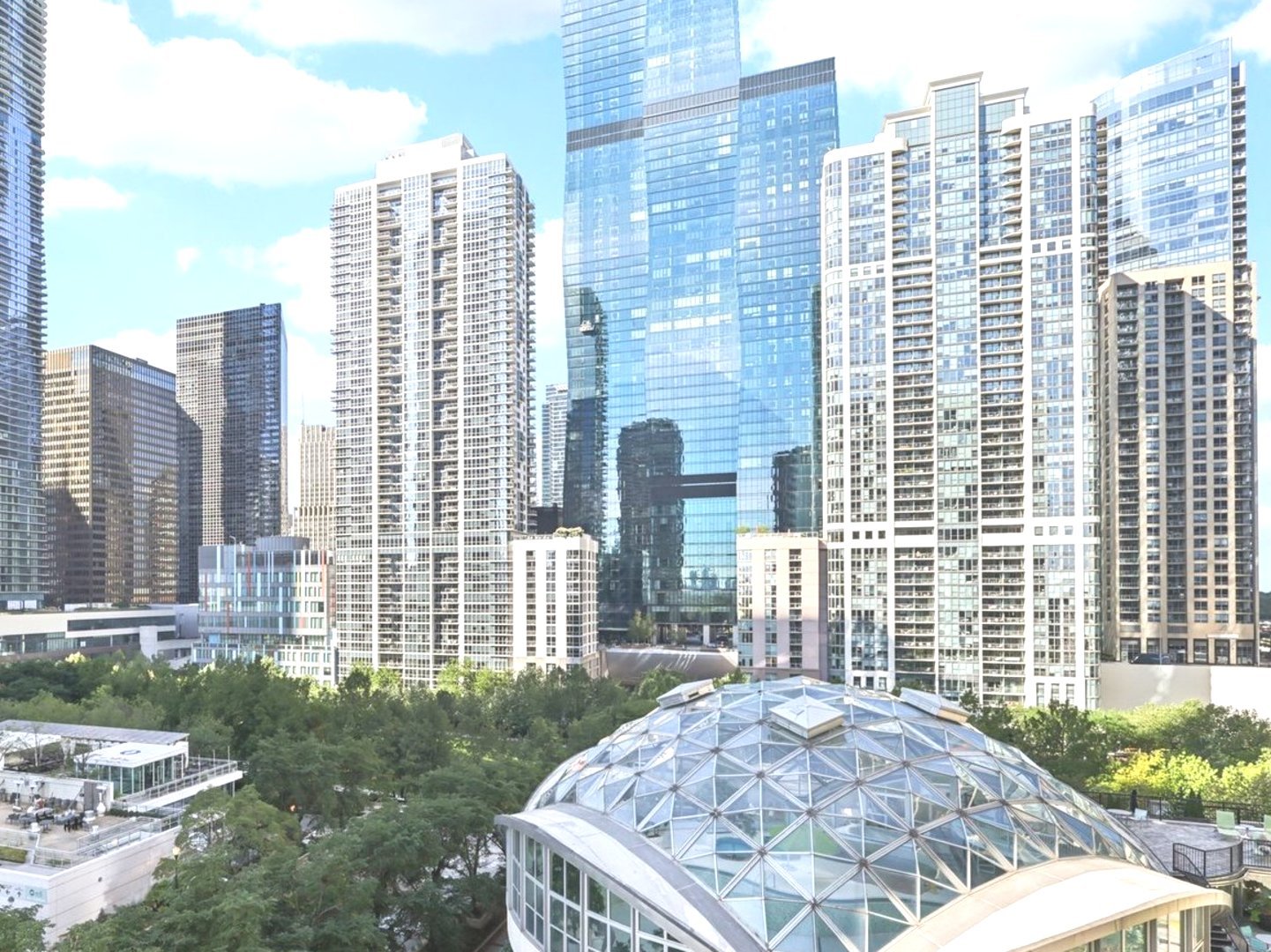 400 E Randolph St #1119-20 Chicago, IL 60601