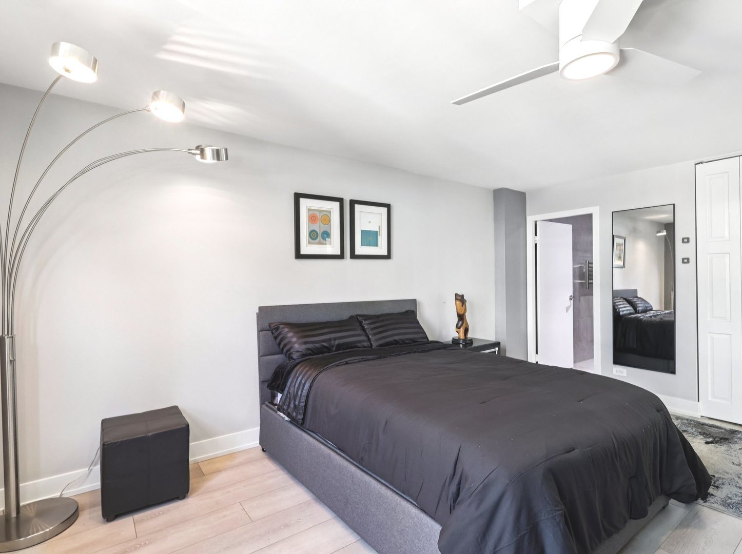 400 E Randolph St #1119-20 Chicago, IL 60601