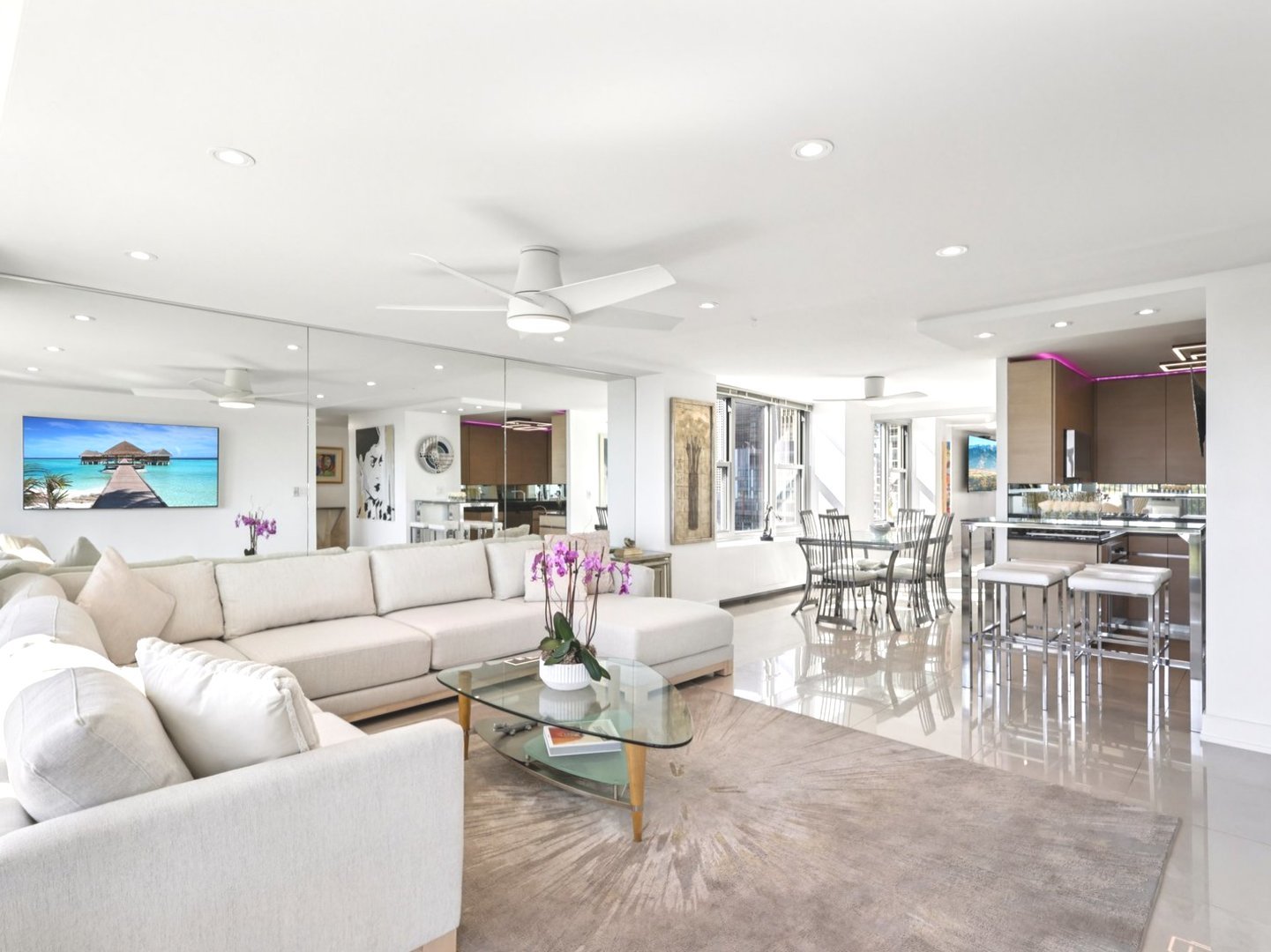 400 E Randolph St #1119-20 Chicago, IL 60601