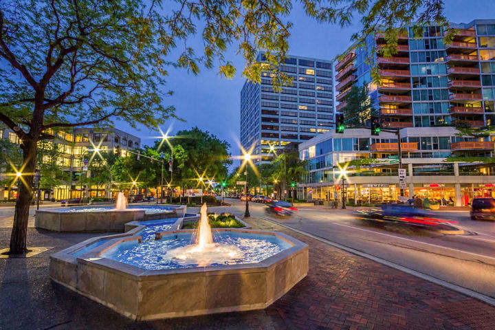 1720 Central St #223 Evanston, IL 60201