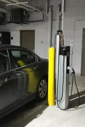 1720 Central St #223 Evanston, IL 60201