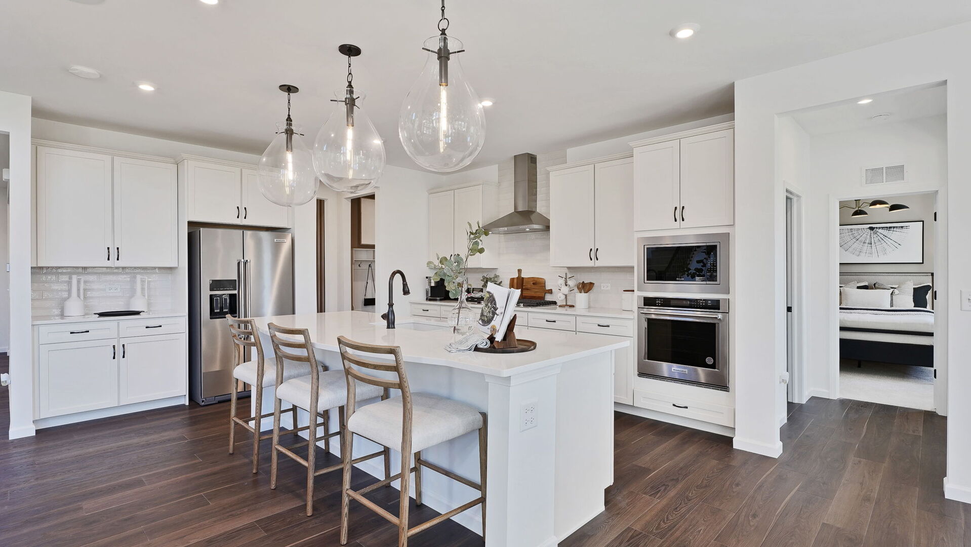 1670 Landy Ln Deerfield, IL 60015