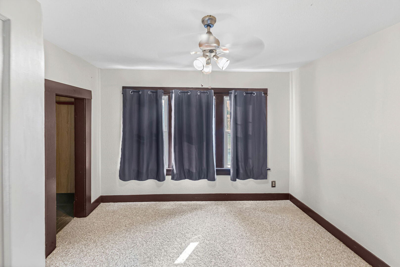 527 E 4th St Centralia, IL 62801