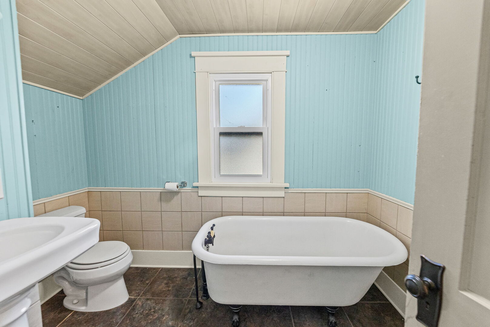 527 E 4th St Centralia, IL 62801