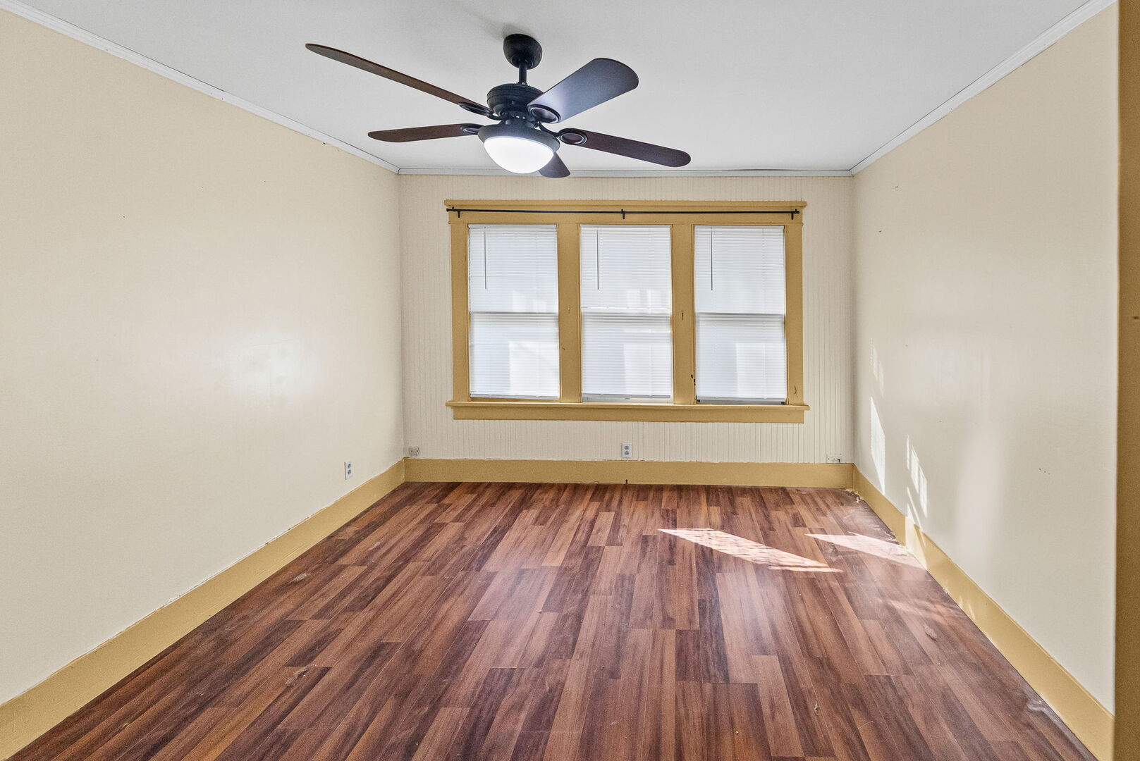 527 E 4th St Centralia, IL 62801