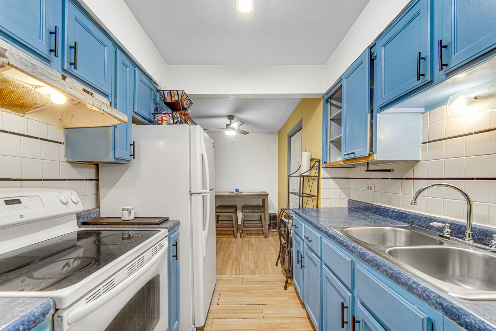 903 Elder Rd #7 Homewood, IL 60430