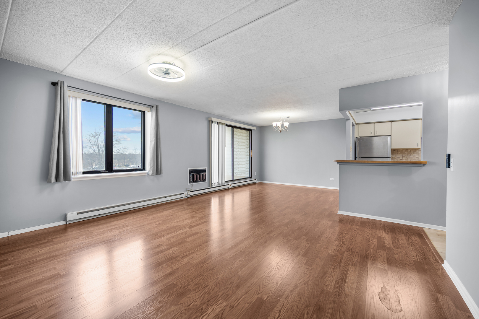 9118 W Elmwood Dr #3K Niles, IL 60714