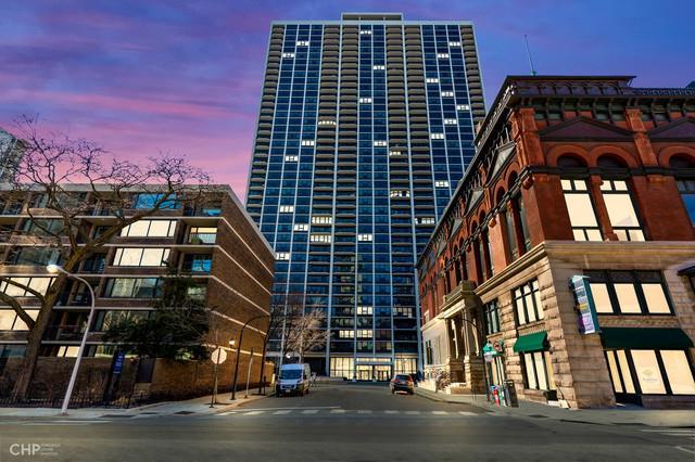 1560 N SANDBURG Ter #607
