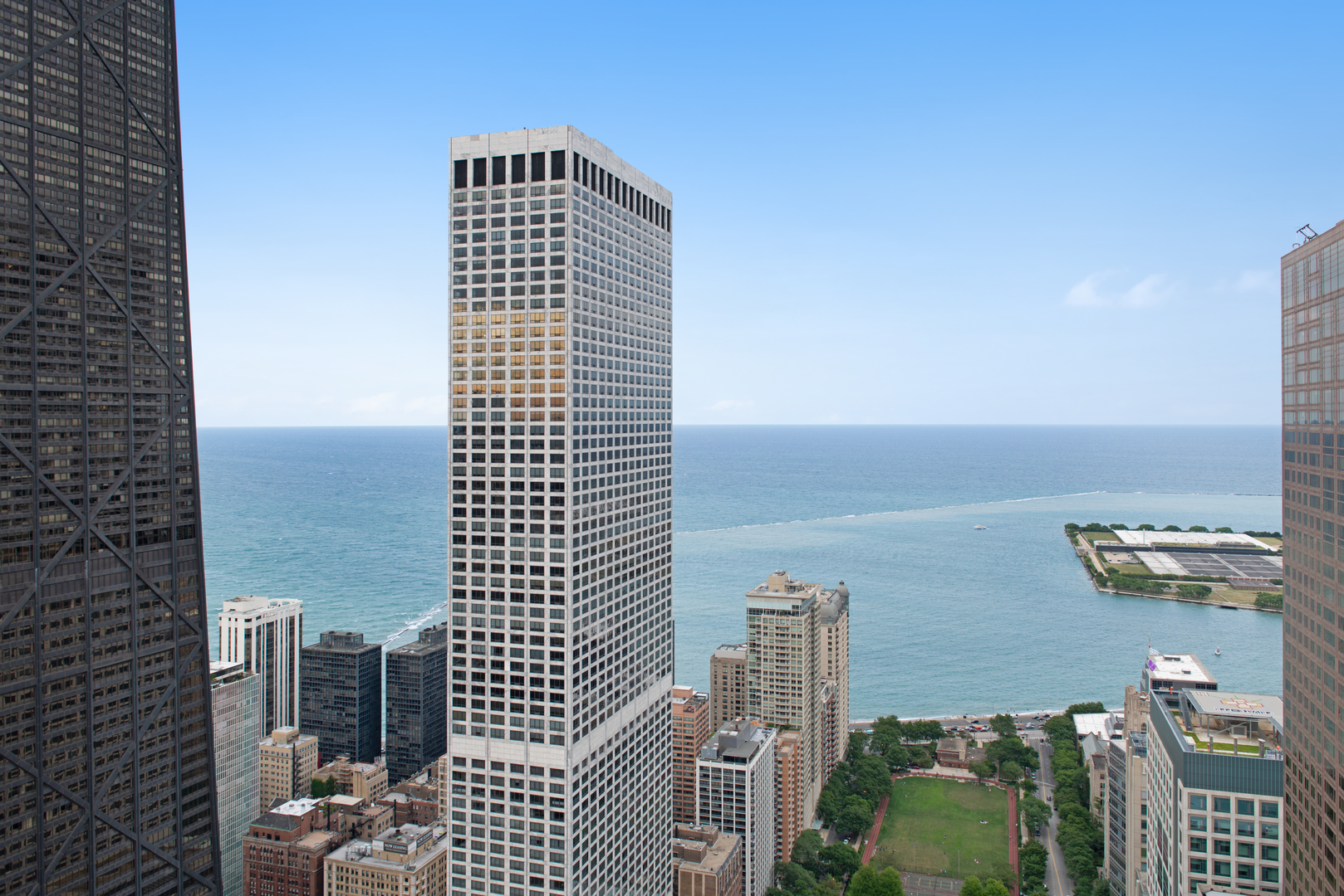 800 N Michigan Ave #5901 Chicago, IL 60611