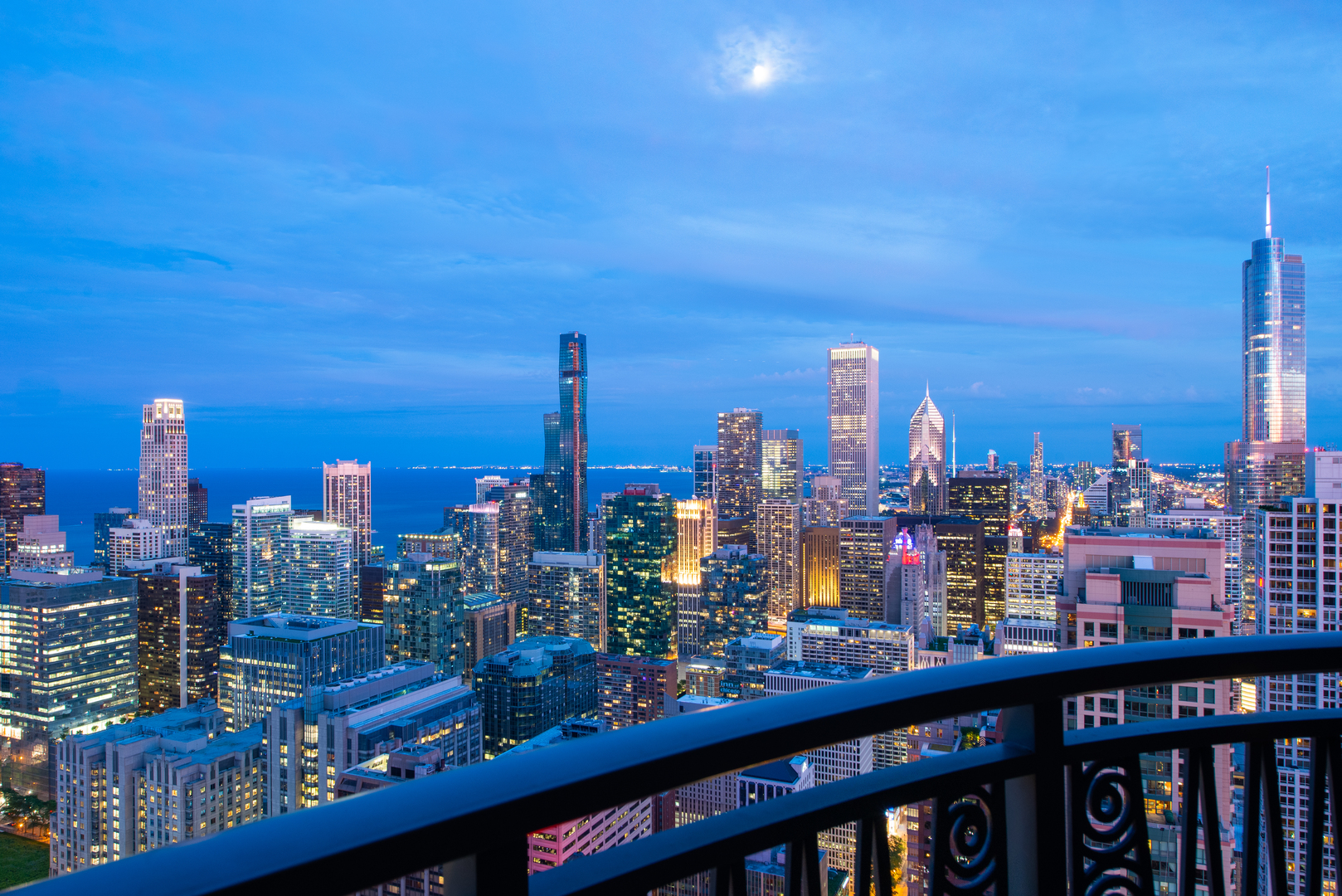 800 N Michigan Ave #5901 Chicago, IL 60611