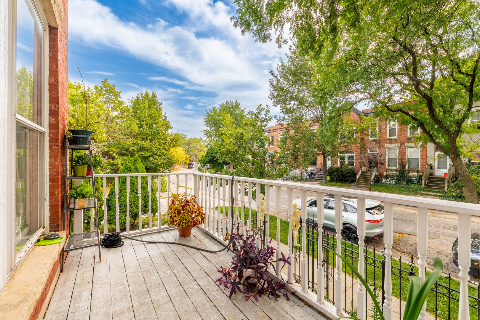 2342 W Altgeld St Chicago, IL 60647