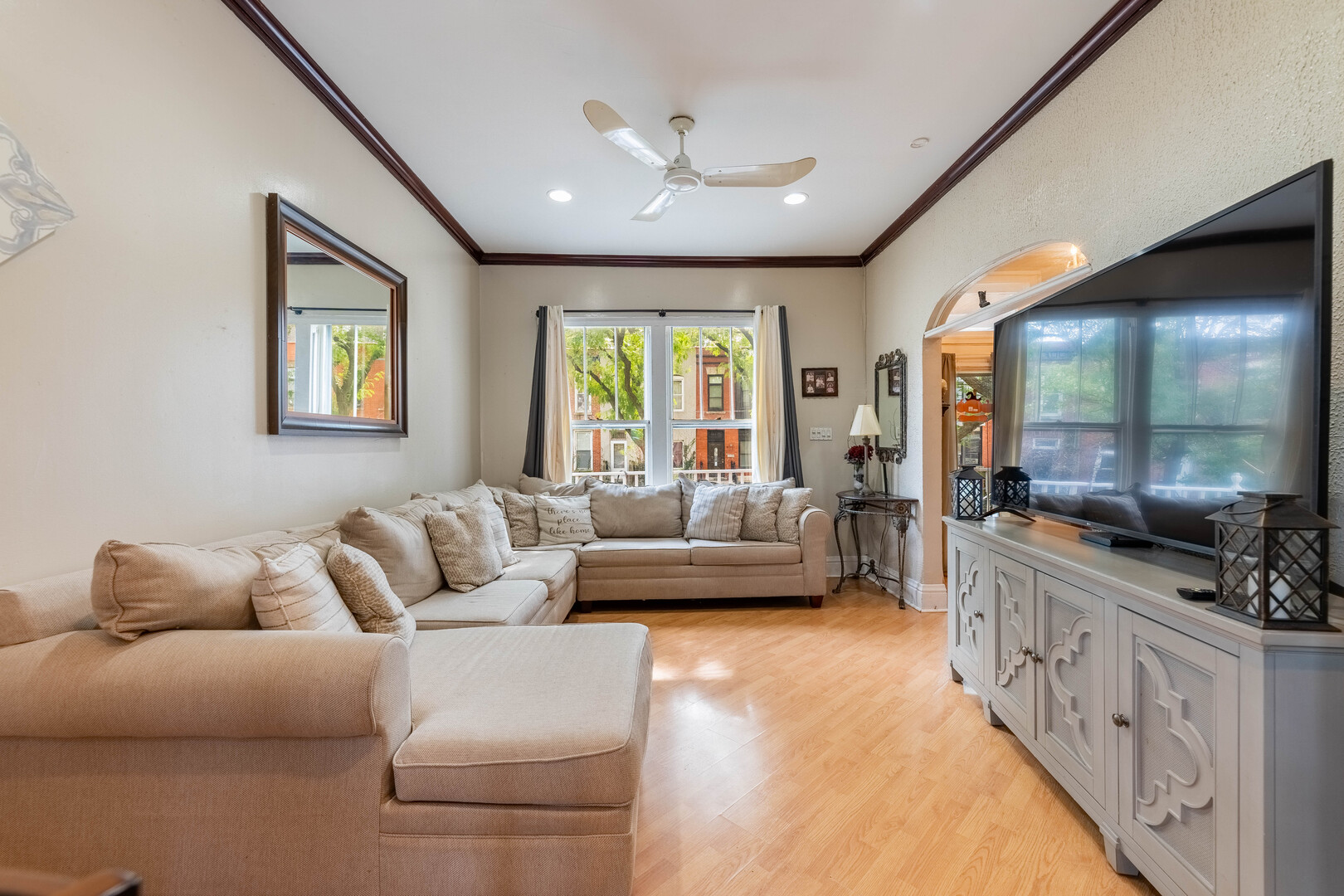 2342 W Altgeld St Chicago, IL 60647