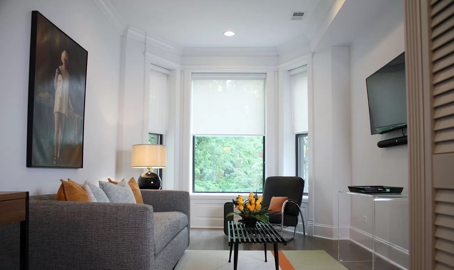 712 W Briar Pl Chicago, IL 60657