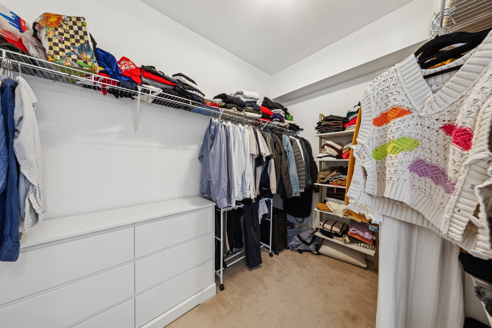 225 N Columbus Dr #5905 Chicago, IL 60601