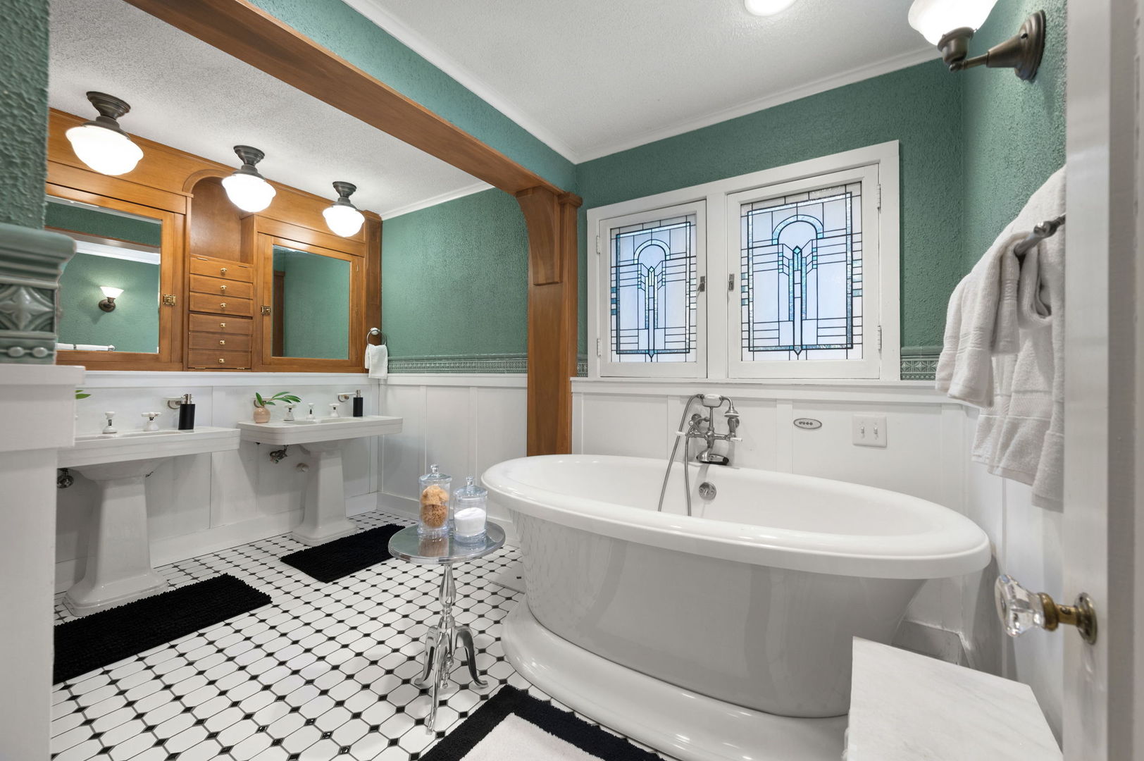 215 Prospect Ave Highland Park, IL 60035