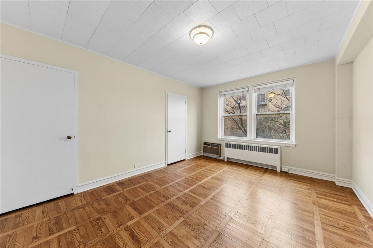 1585 Rdg Ave #502 Evanston, IL 60201