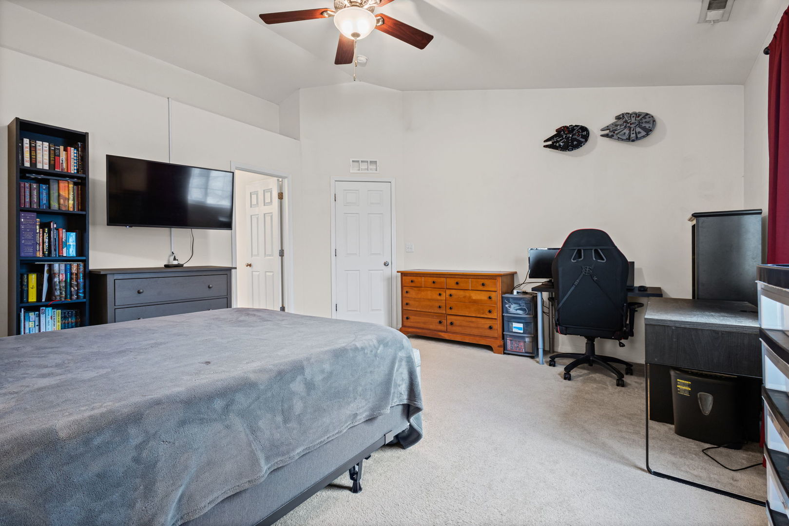 2433 Rocky Hl Cir Joliet, IL 60432