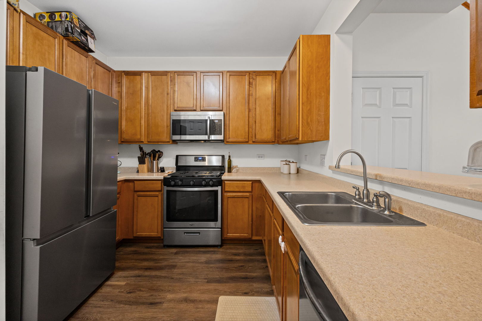 2433 Rocky Hl Cir Joliet, IL 60432