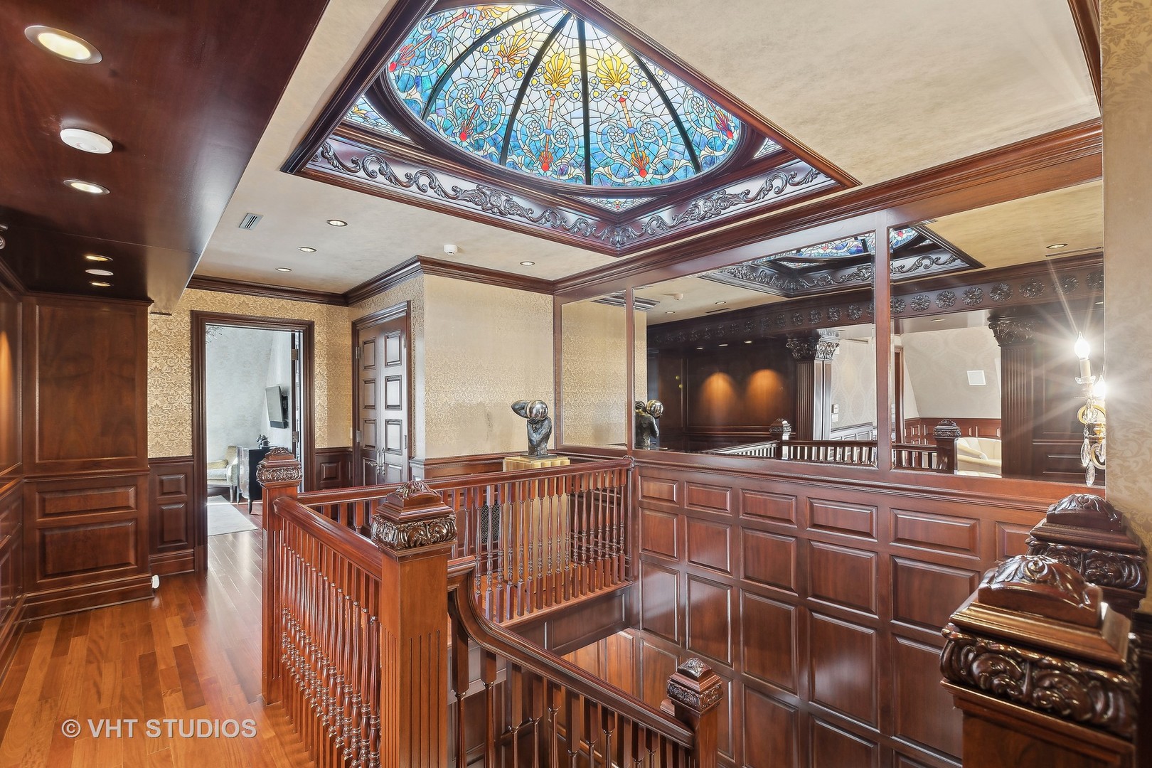 915 N DEARBORN St Chicago, IL 60610