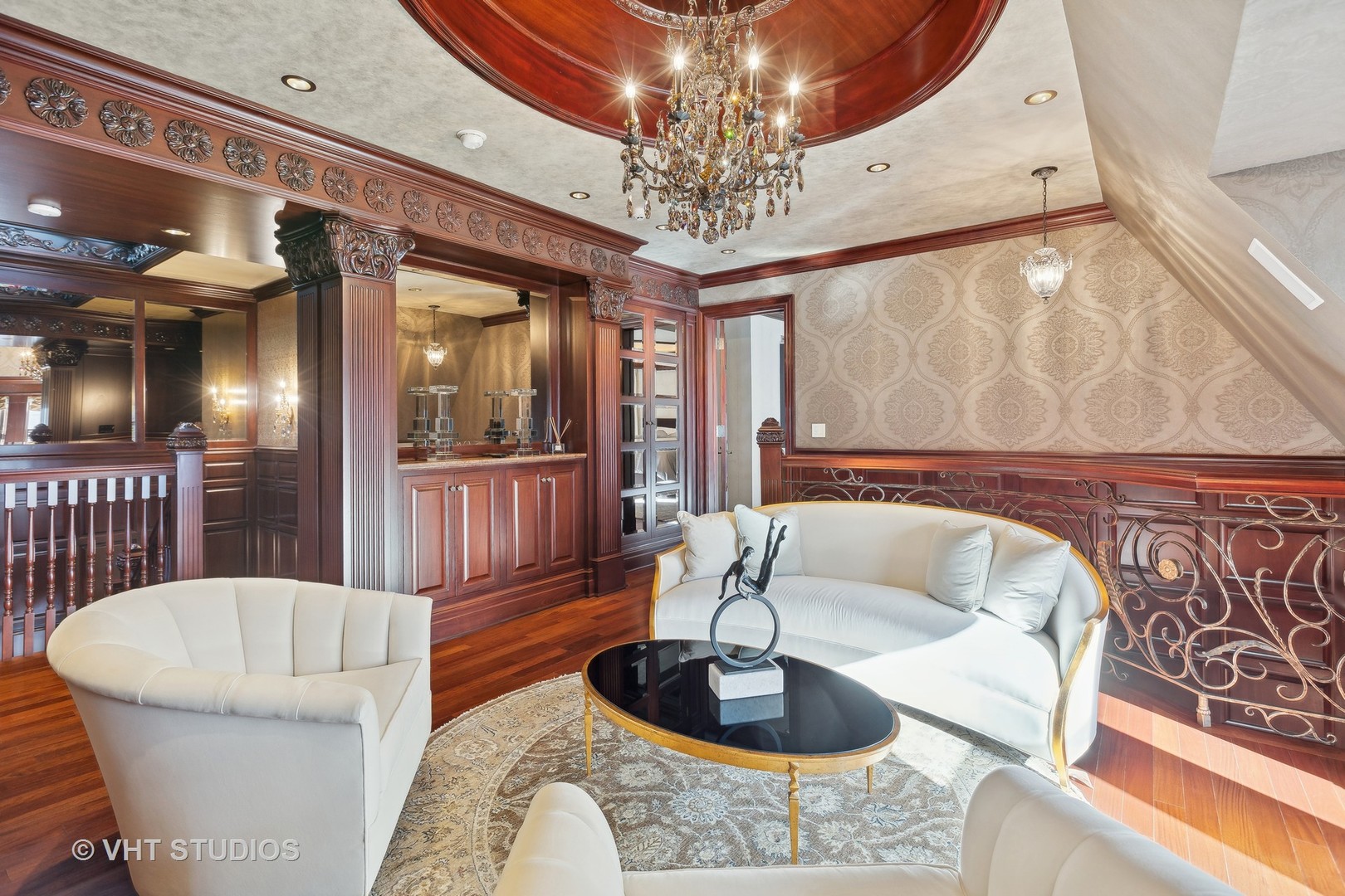 915 N DEARBORN St Chicago, IL 60610