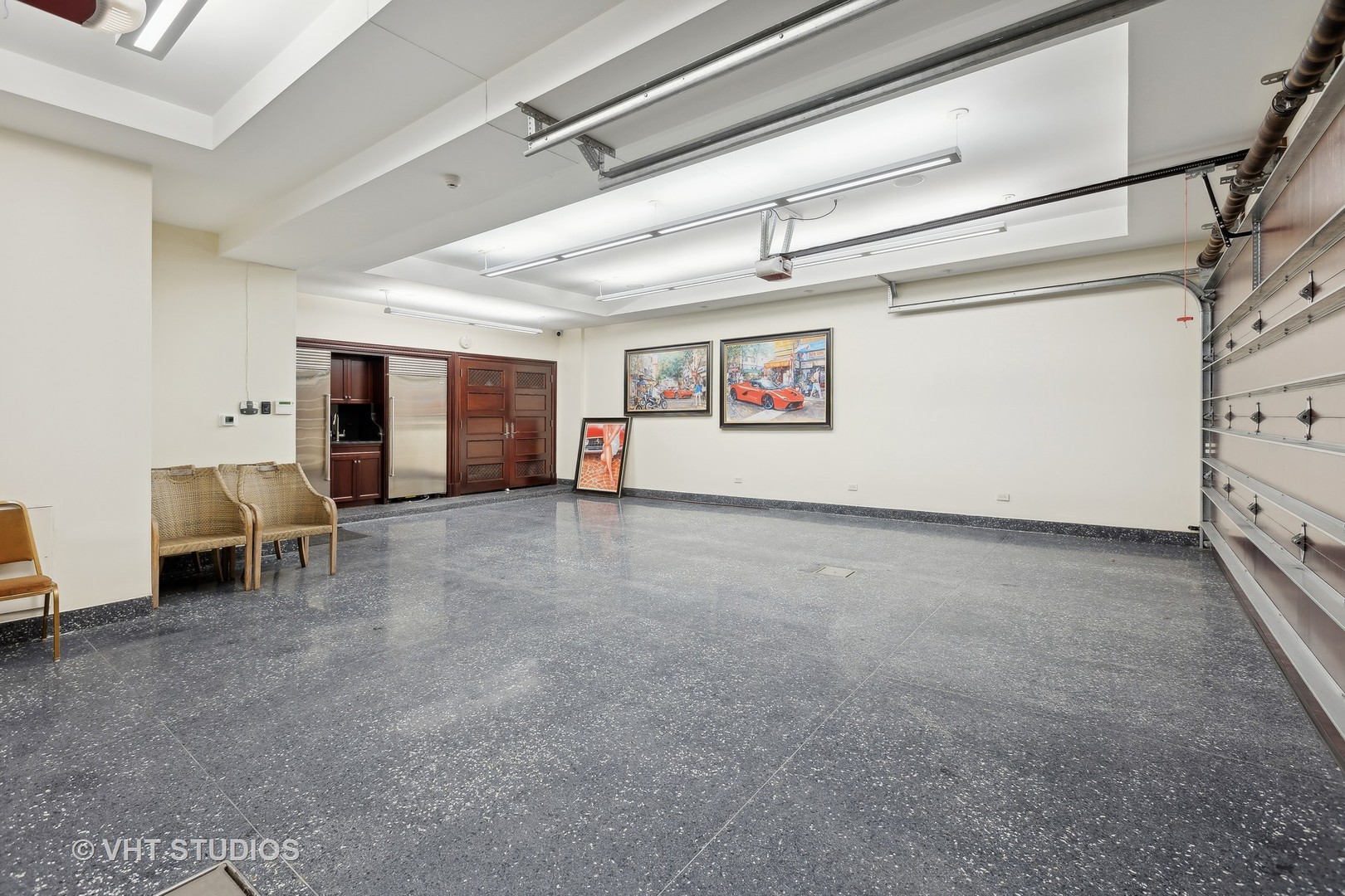 915 N DEARBORN St Chicago, IL 60610