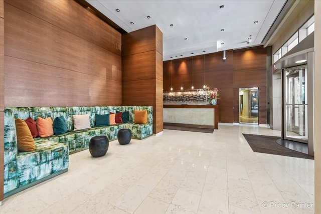 1211 S Prairie Ave #5400 Chicago, IL 60605