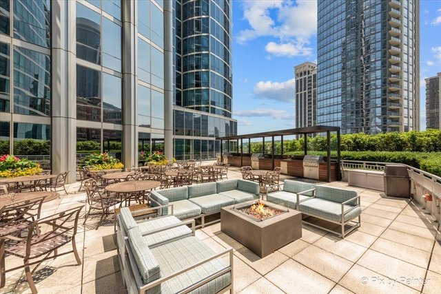 1211 S Prairie Ave #5400 Chicago, IL 60605