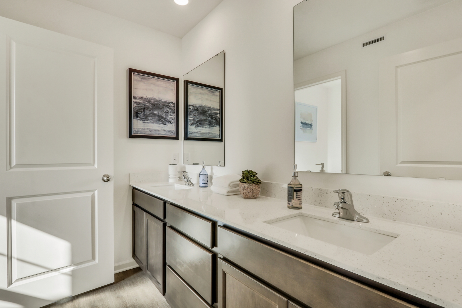 511 Adirondack Ct Joliet, IL 60436