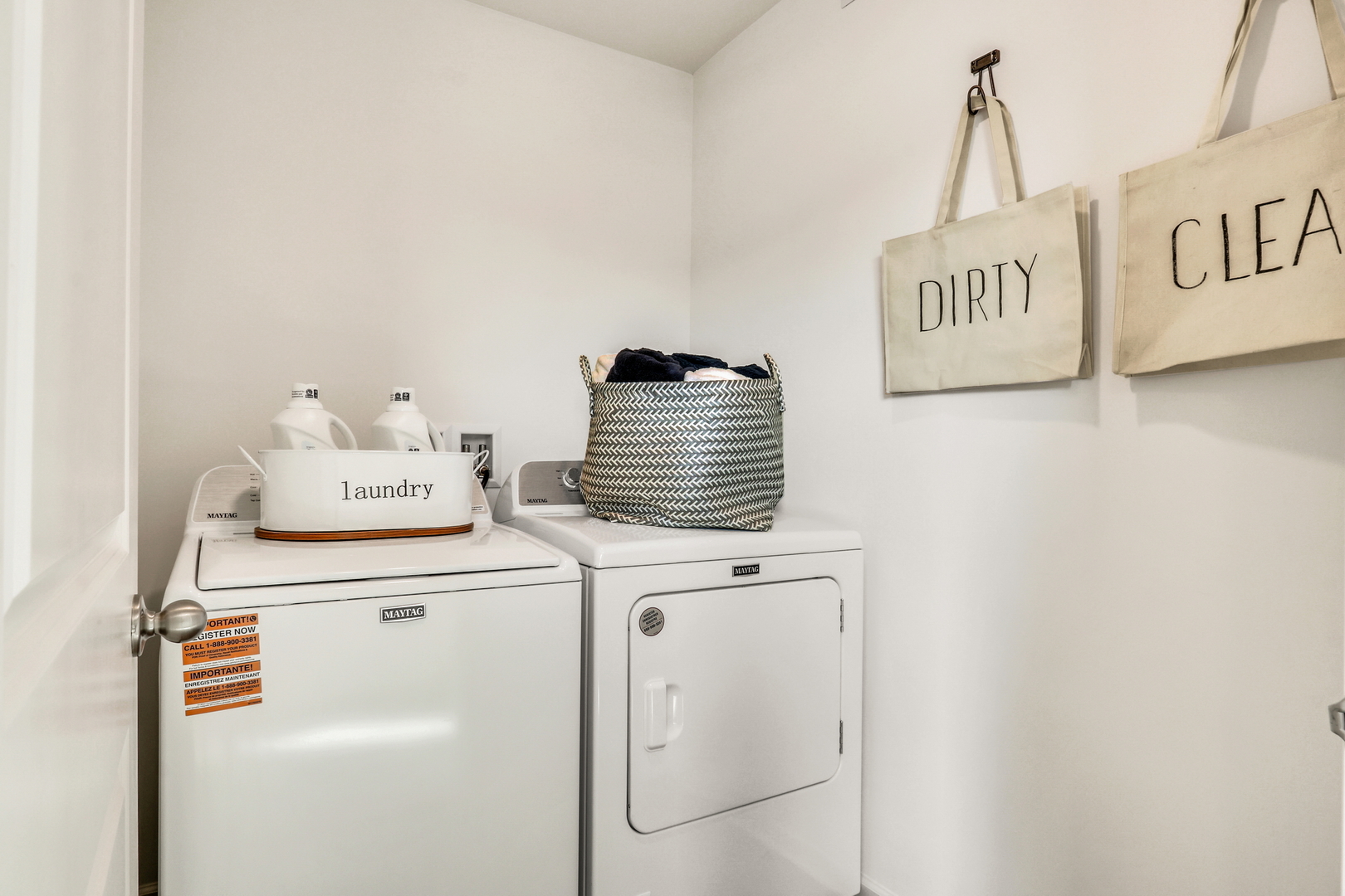 511 Adirondack Ct Joliet, IL 60436