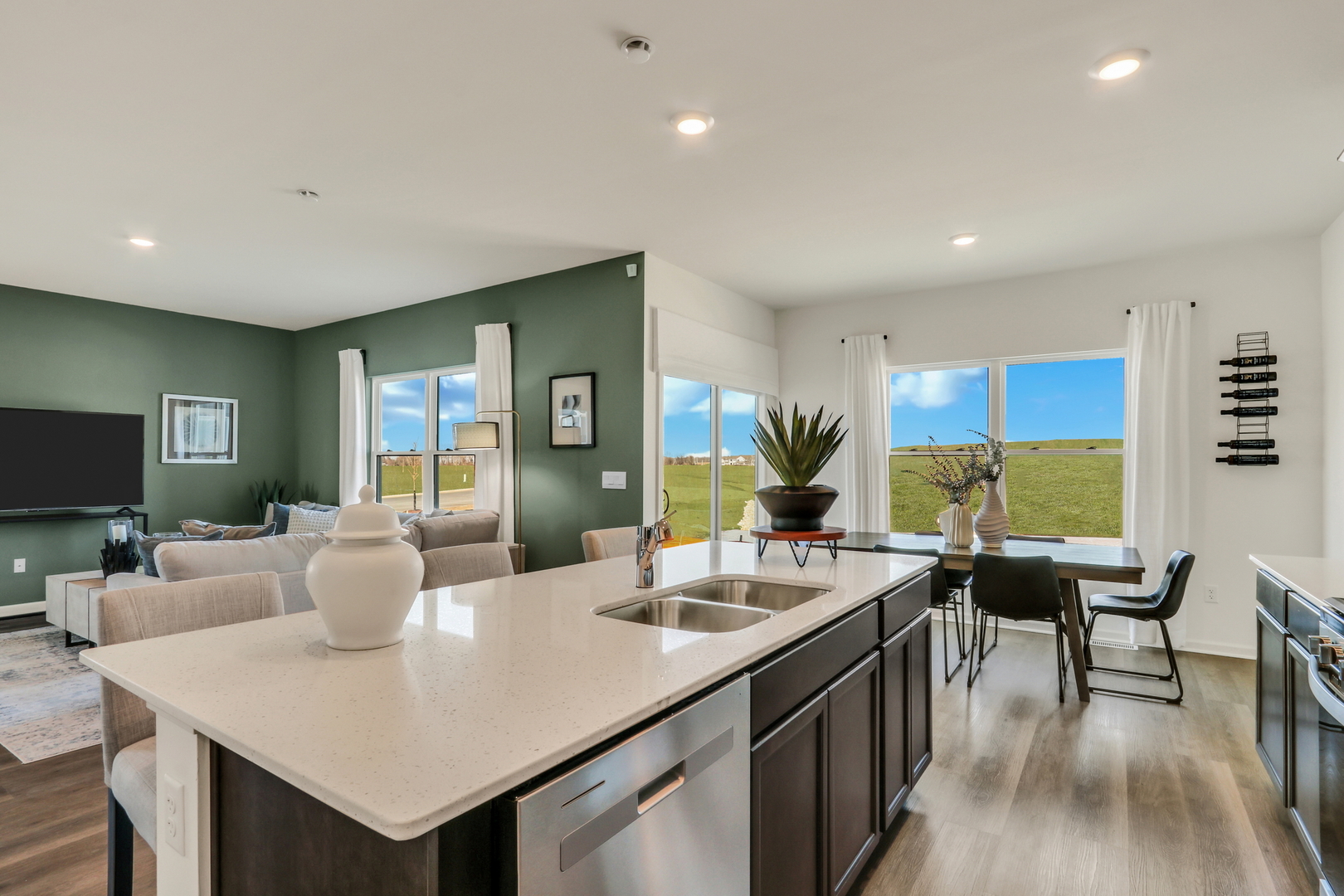 511 Adirondack Ct Joliet, IL 60436