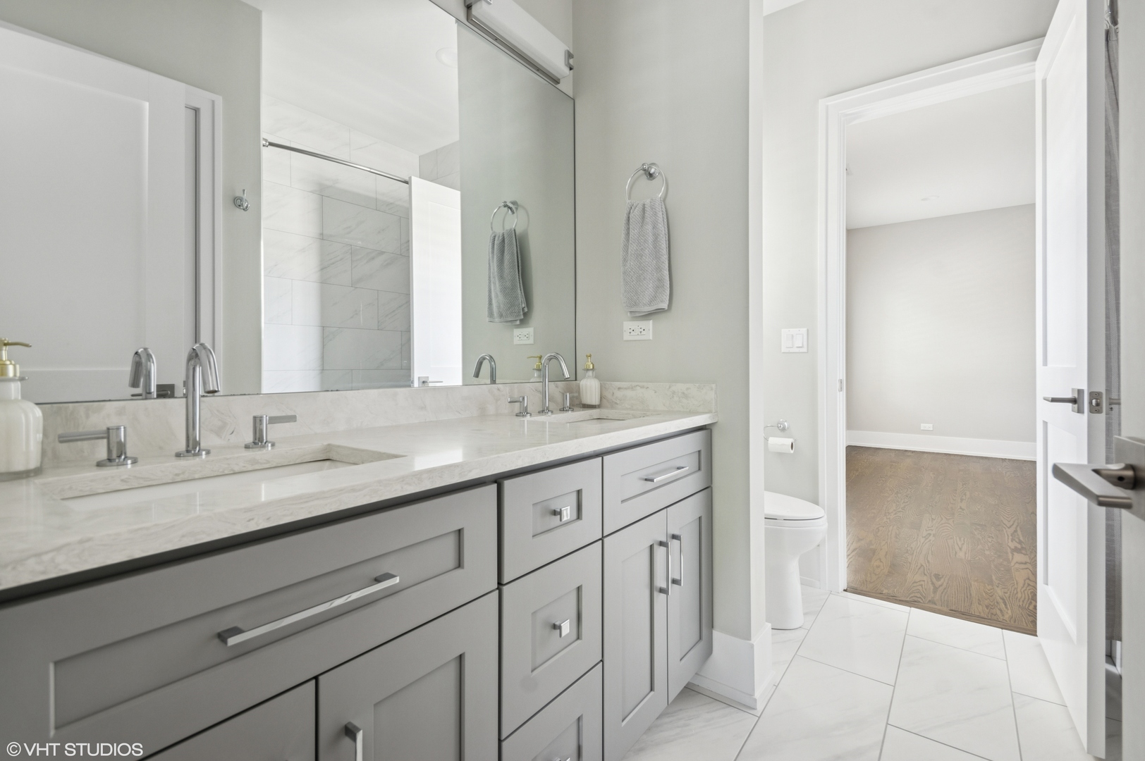 428 Beverly Dr Wilmette, IL 60091