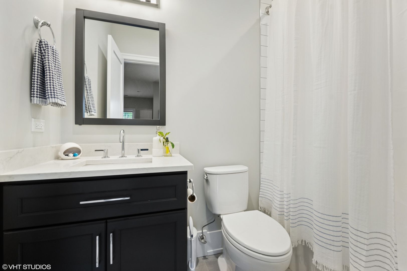 428 Beverly Dr Wilmette, IL 60091