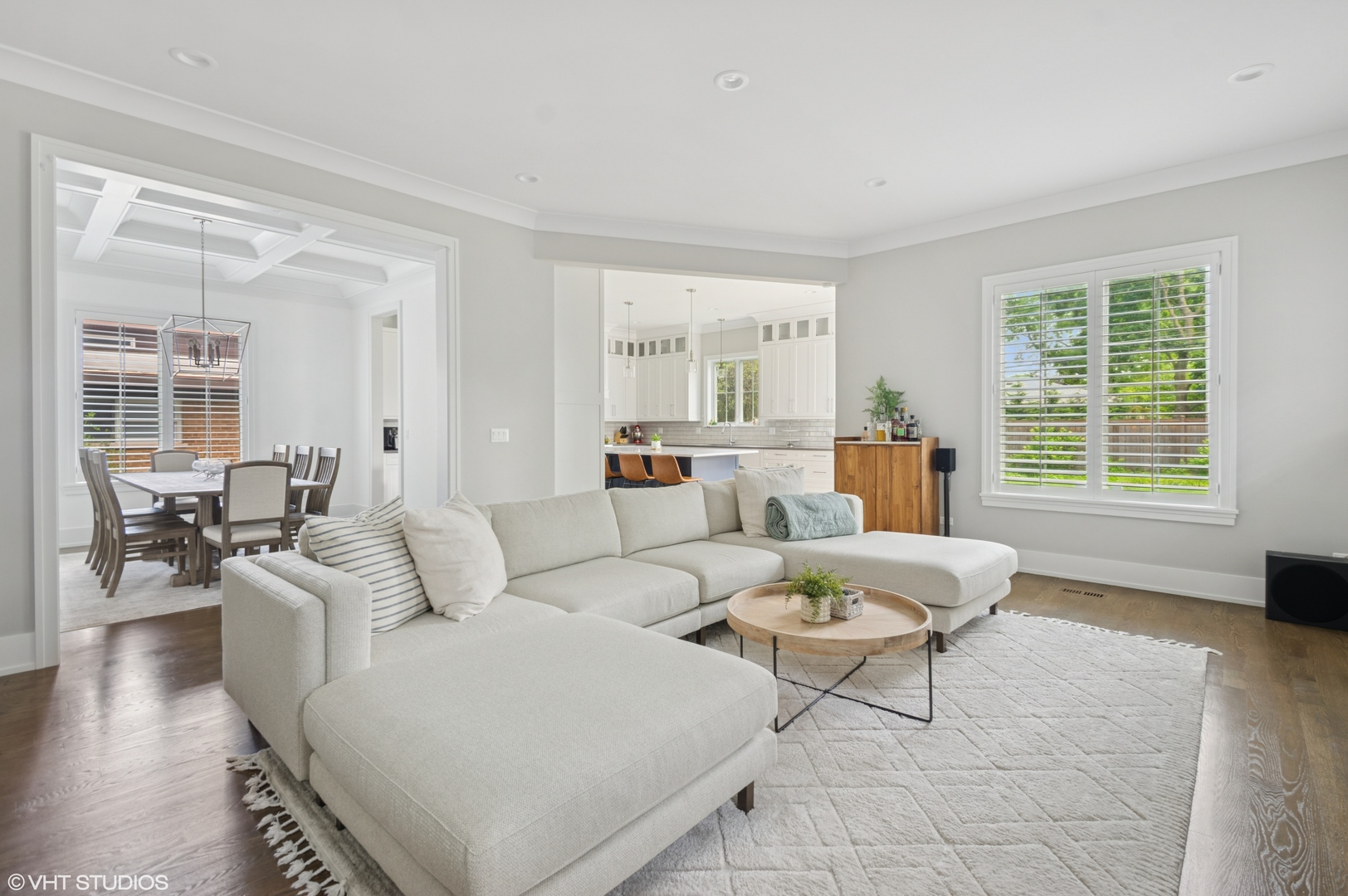 428 Beverly Dr Wilmette, IL 60091