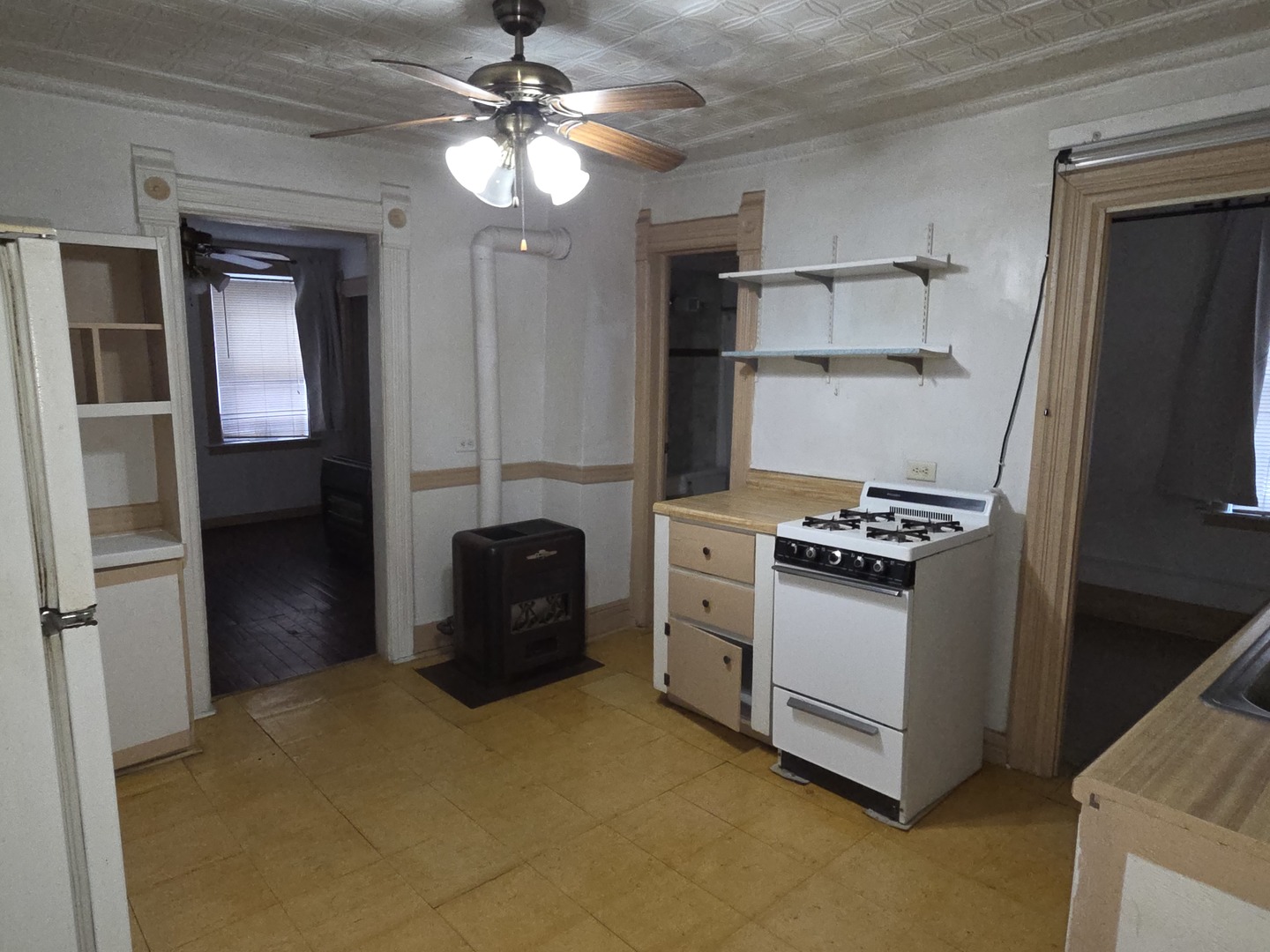 2310 N Hoyne Ave Chicago, IL 60647