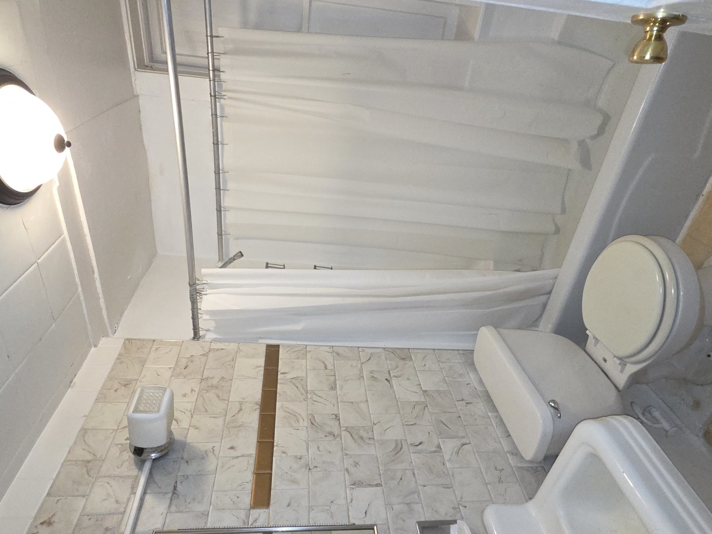 2310 N Hoyne Ave Chicago, IL 60647