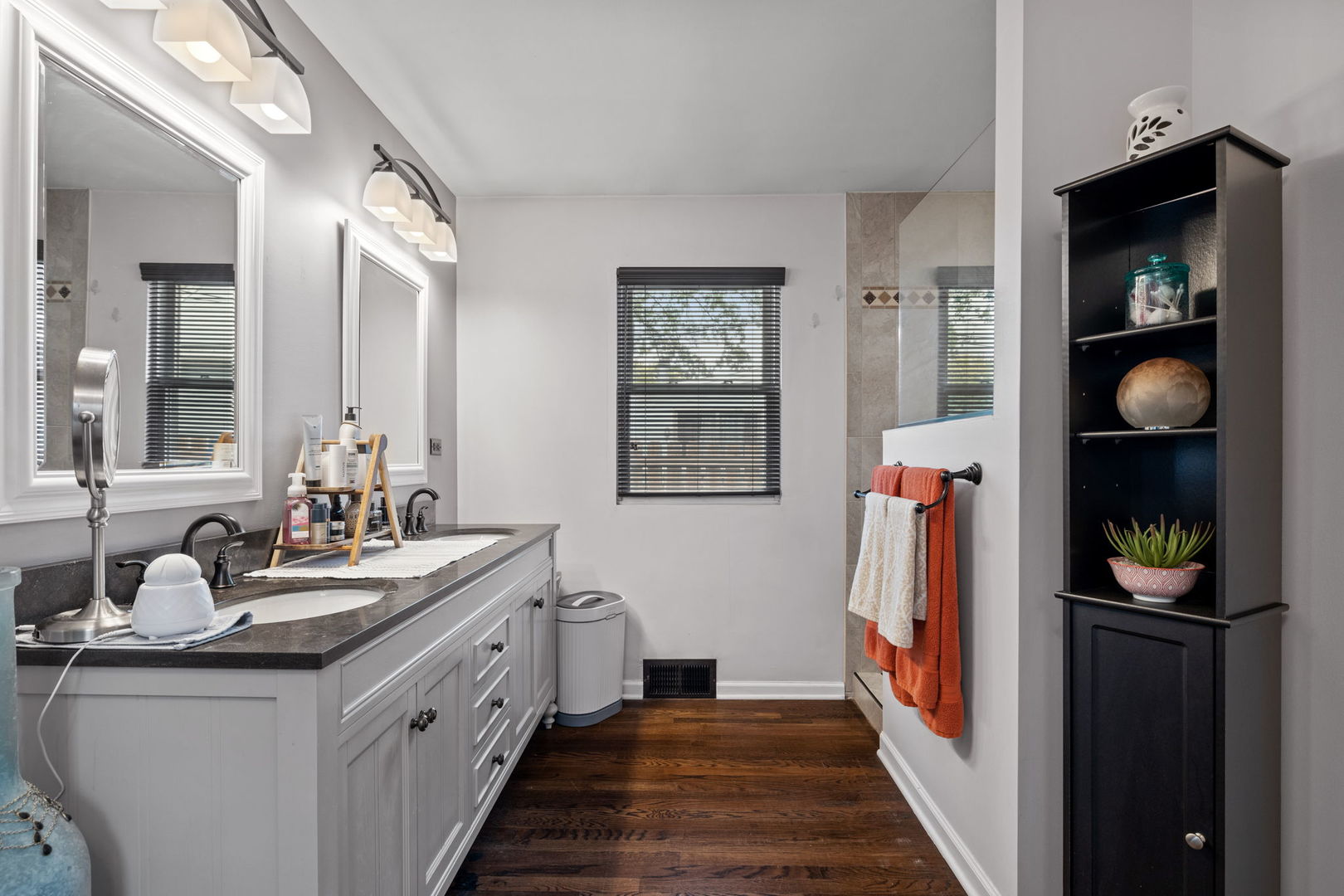 219 Oneill St Joliet, IL 60436