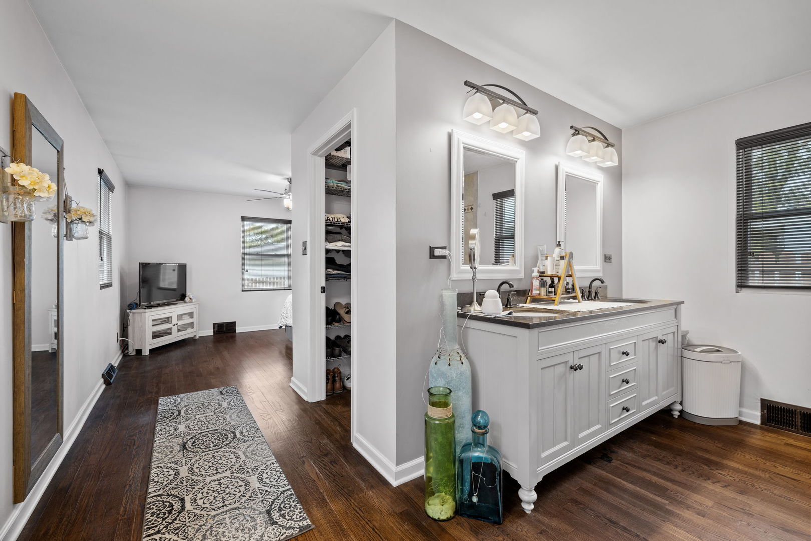 219 Oneill St Joliet, IL 60436