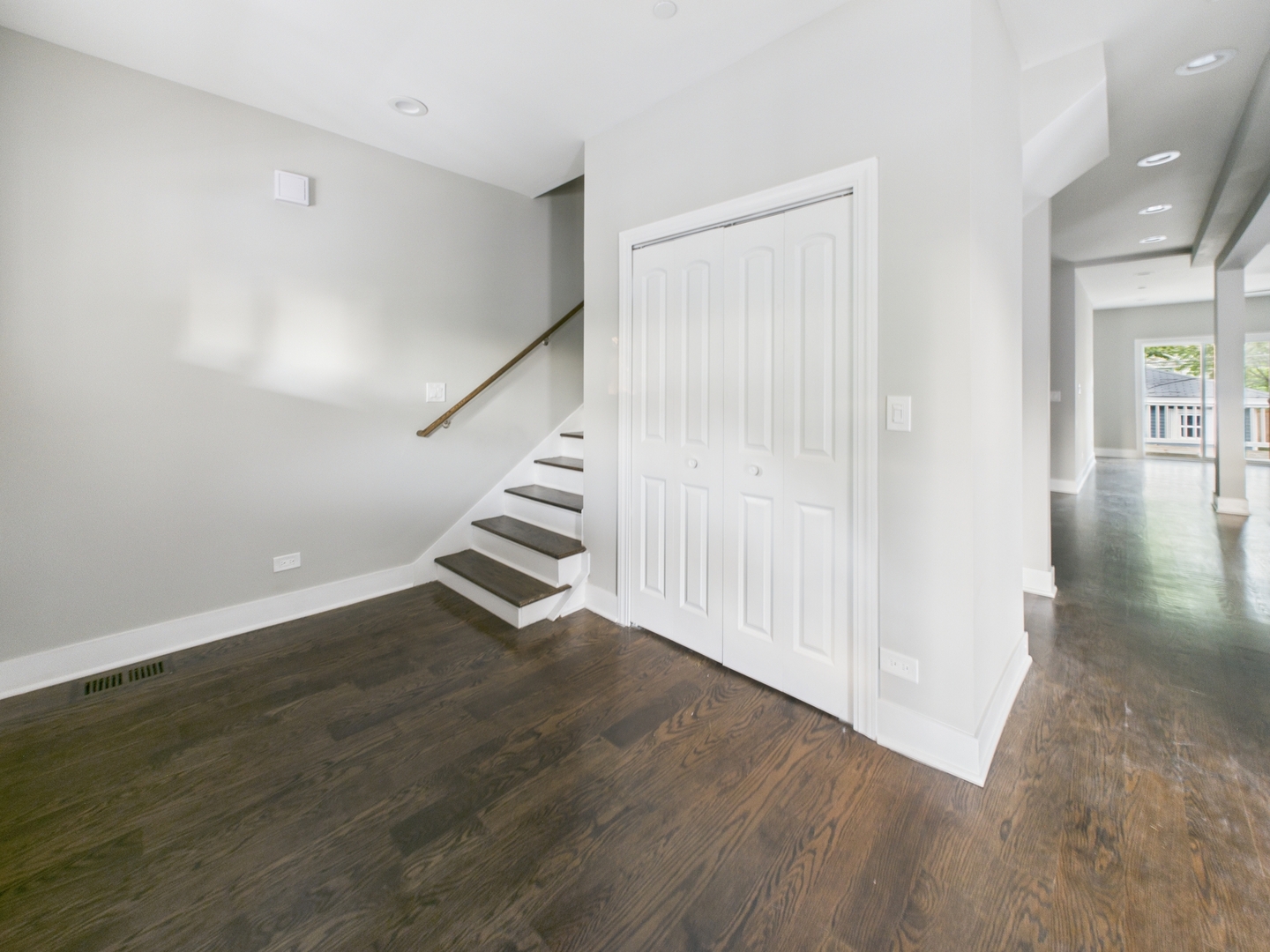 840 S Cuyler Ave Oak Park, IL 60304