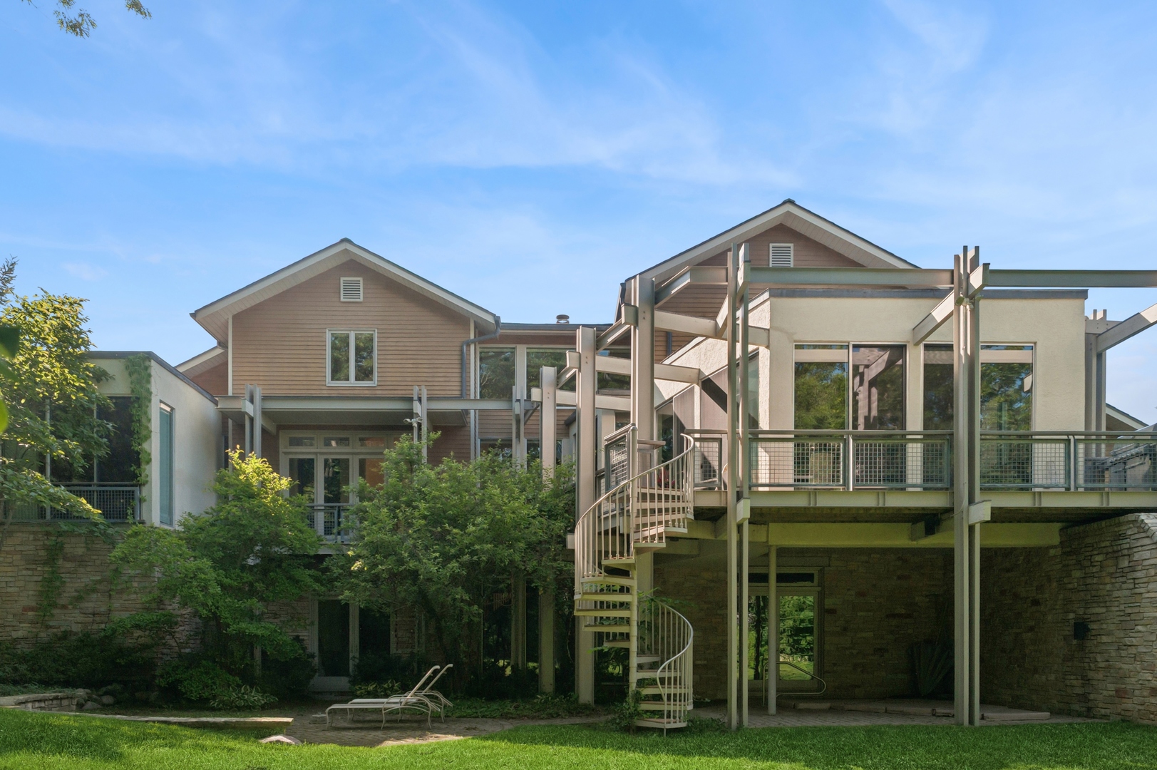 282 Linden Park Pl Highland Park, IL 60035