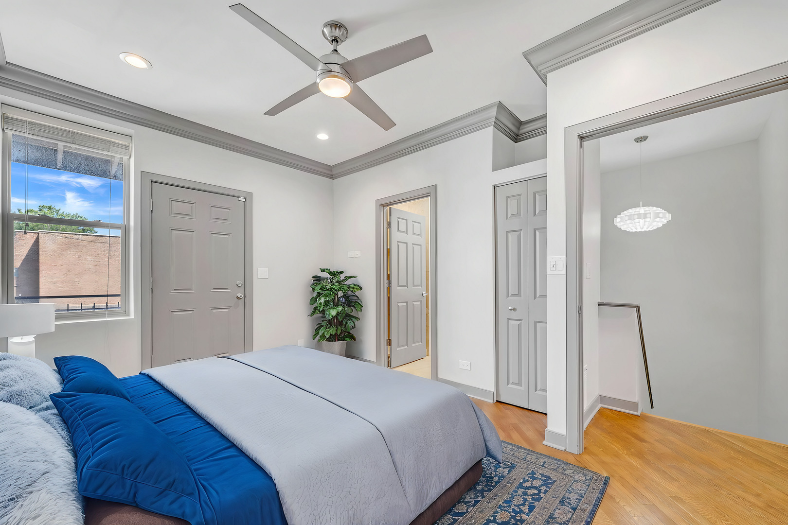 4358 S Prairie Ave Chicago, IL 60653