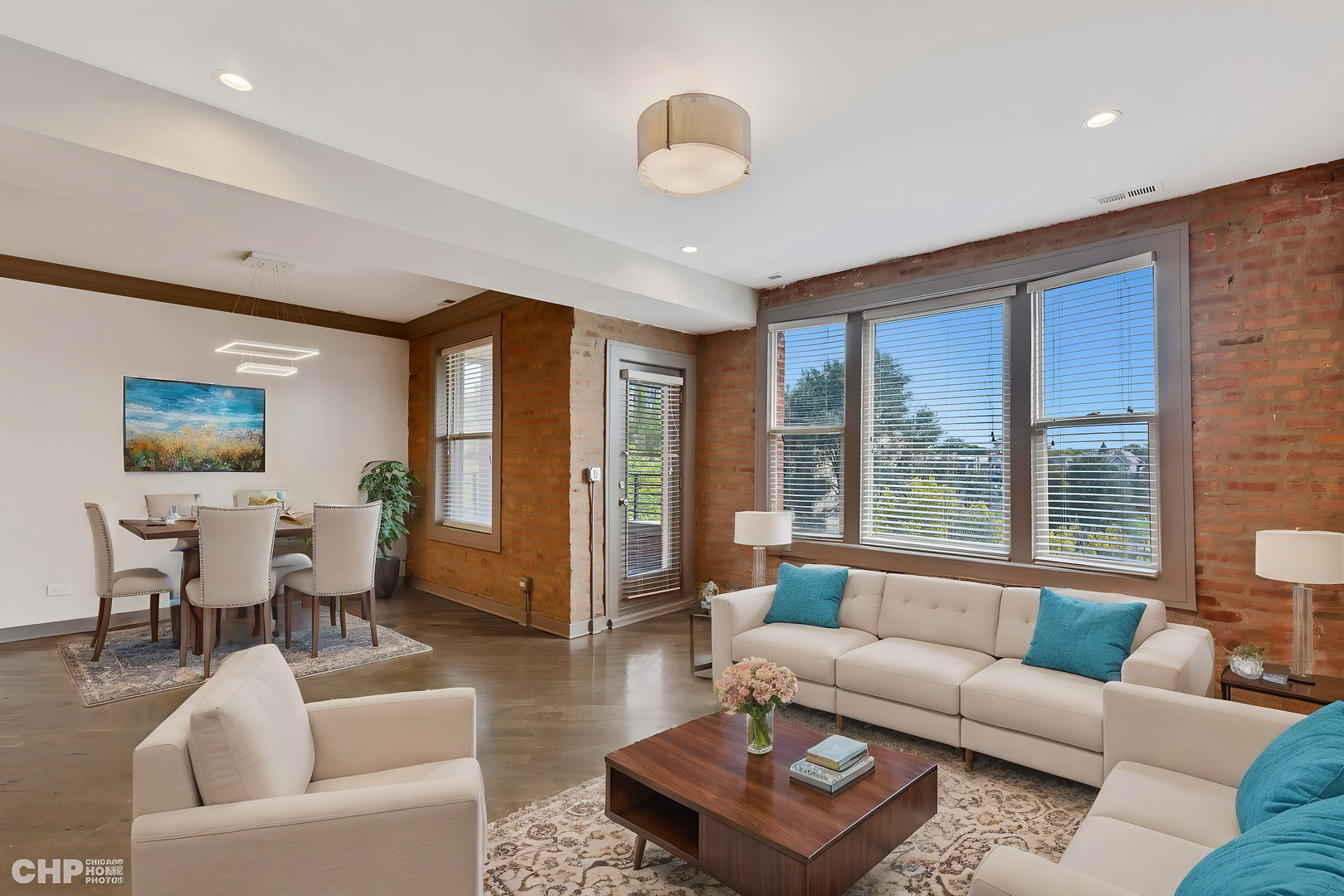 4358 S Prairie Ave Chicago, IL 60653