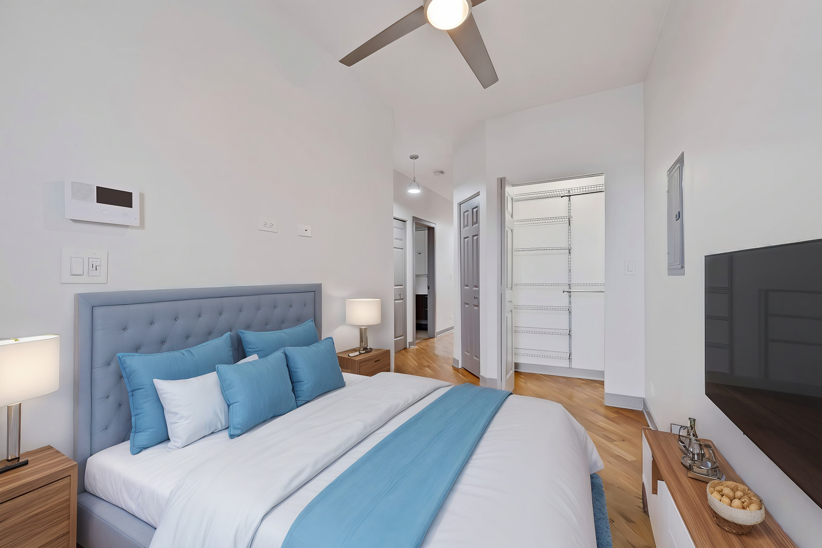 4358 S Prairie Ave Chicago, IL 60653