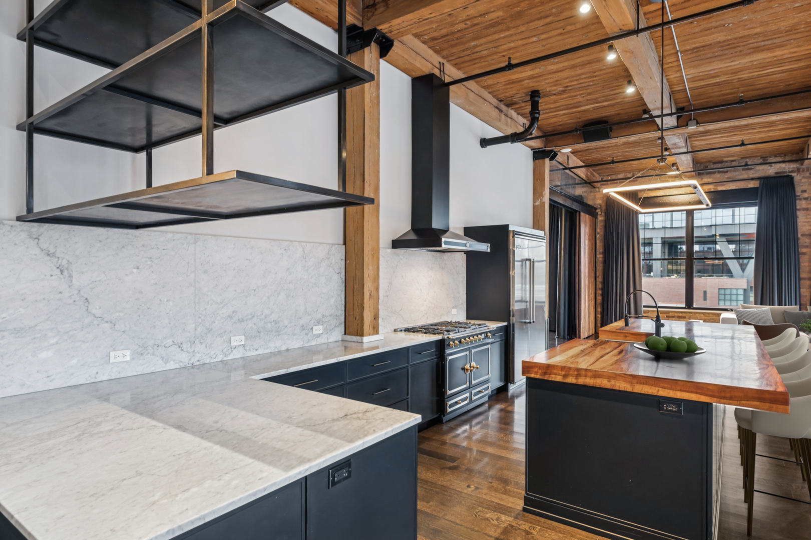 1000 W Washington Blvd #436-437 Chicago, IL 60607