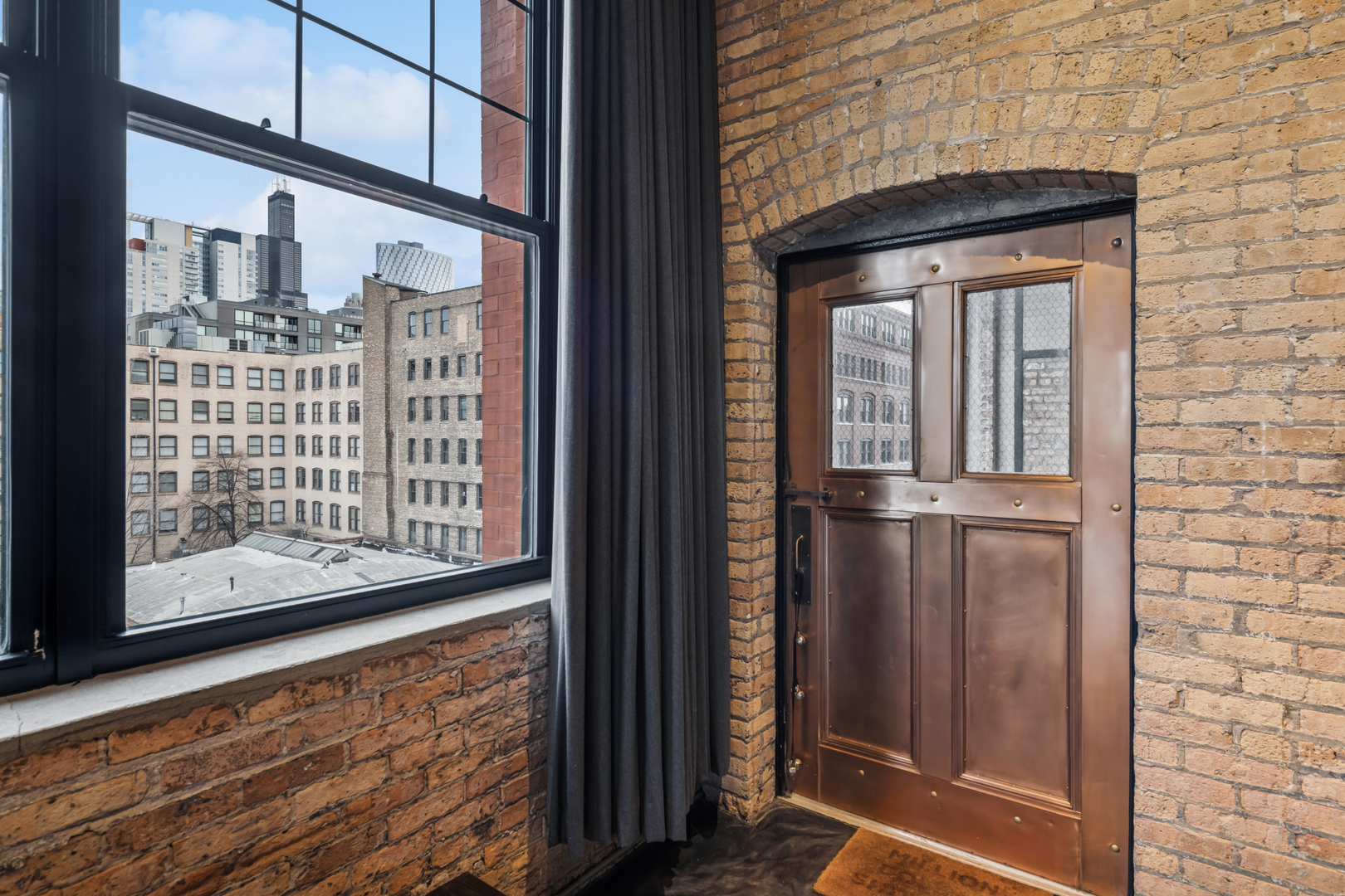 1000 W Washington Blvd #436-437 Chicago, IL 60607