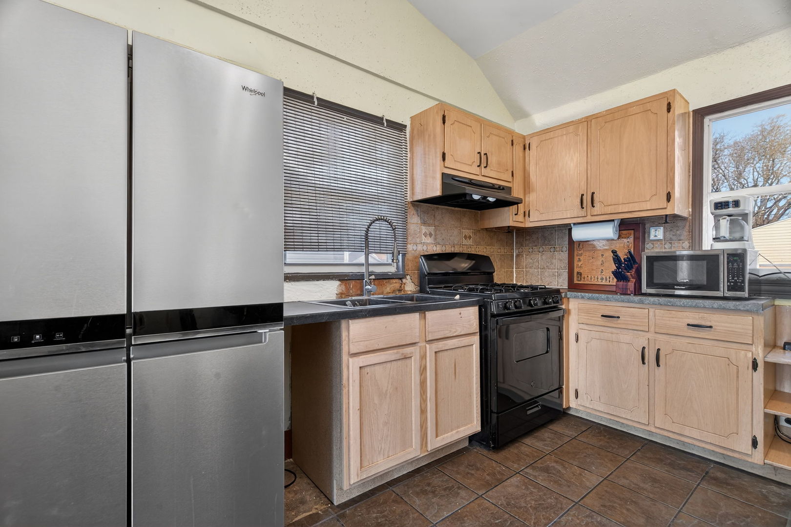 1225 Clara Ave Joliet, IL 60435