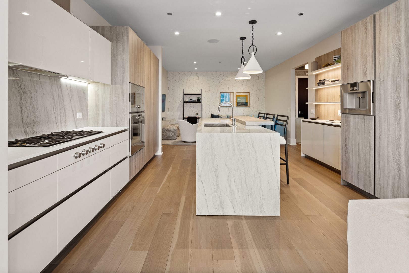 363 E Wacker Dr #1906 Chicago, IL 60601