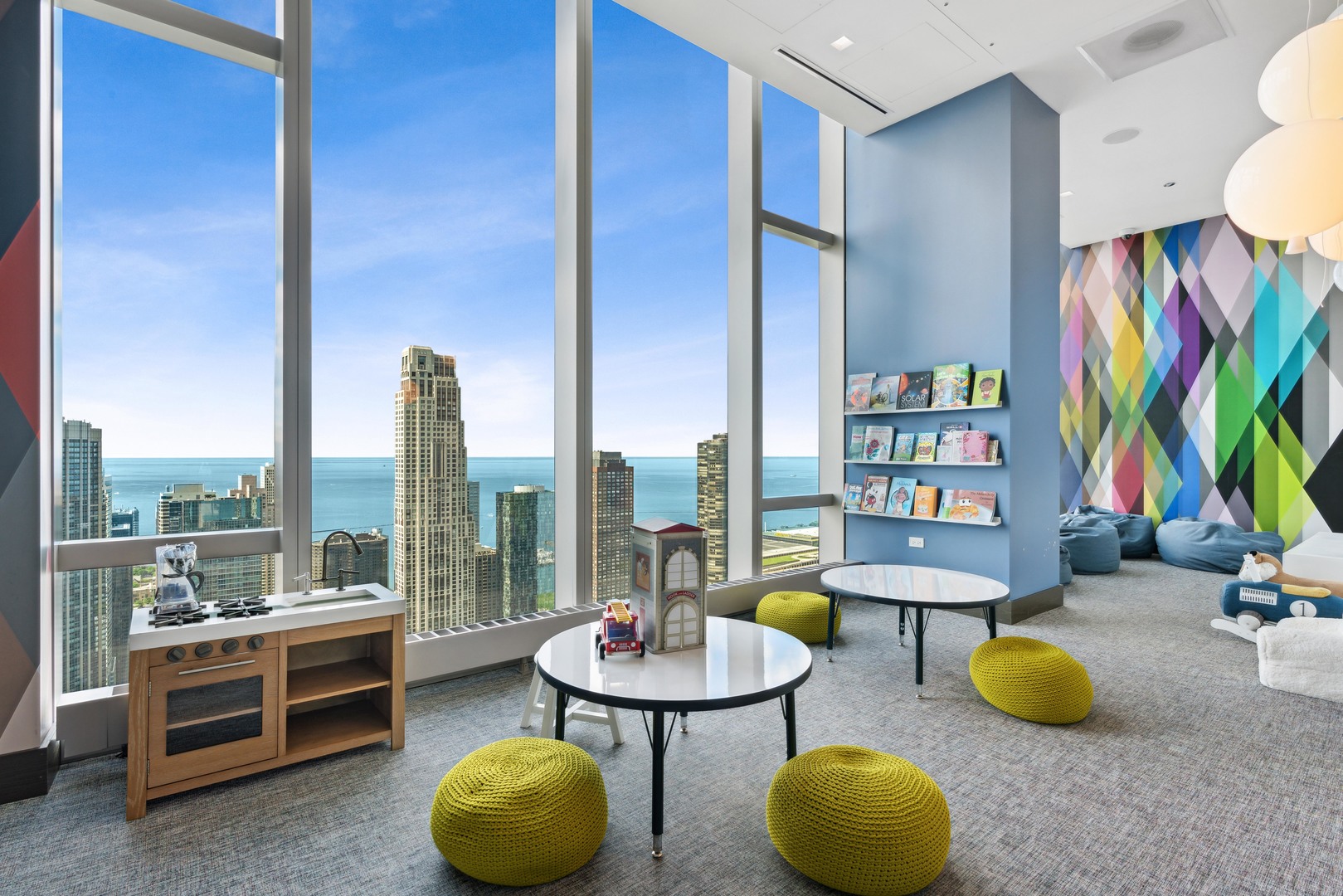 363 E Wacker Dr #1906 Chicago, IL 60601