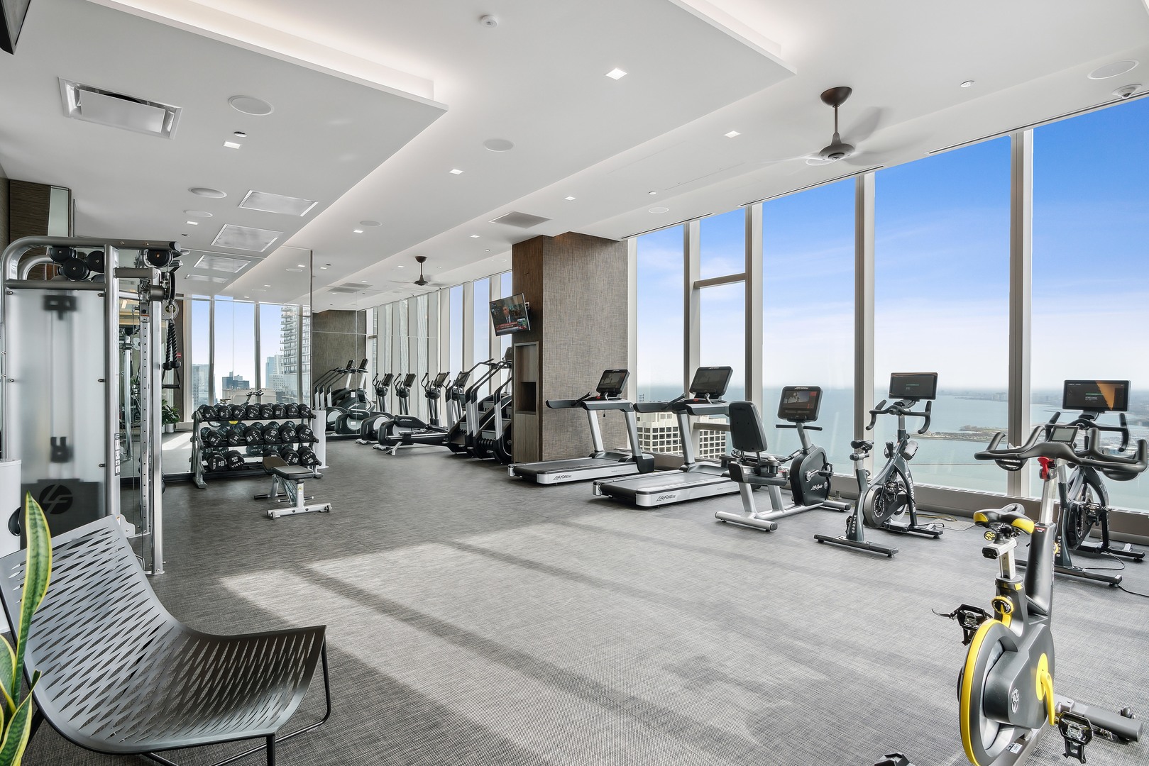 363 E Wacker Dr #1906 Chicago, IL 60601