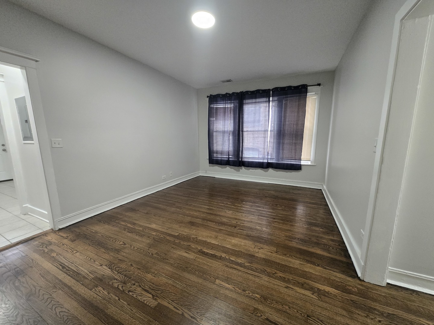 6812 S Cornell Ave #1N Chicago, IL 60649