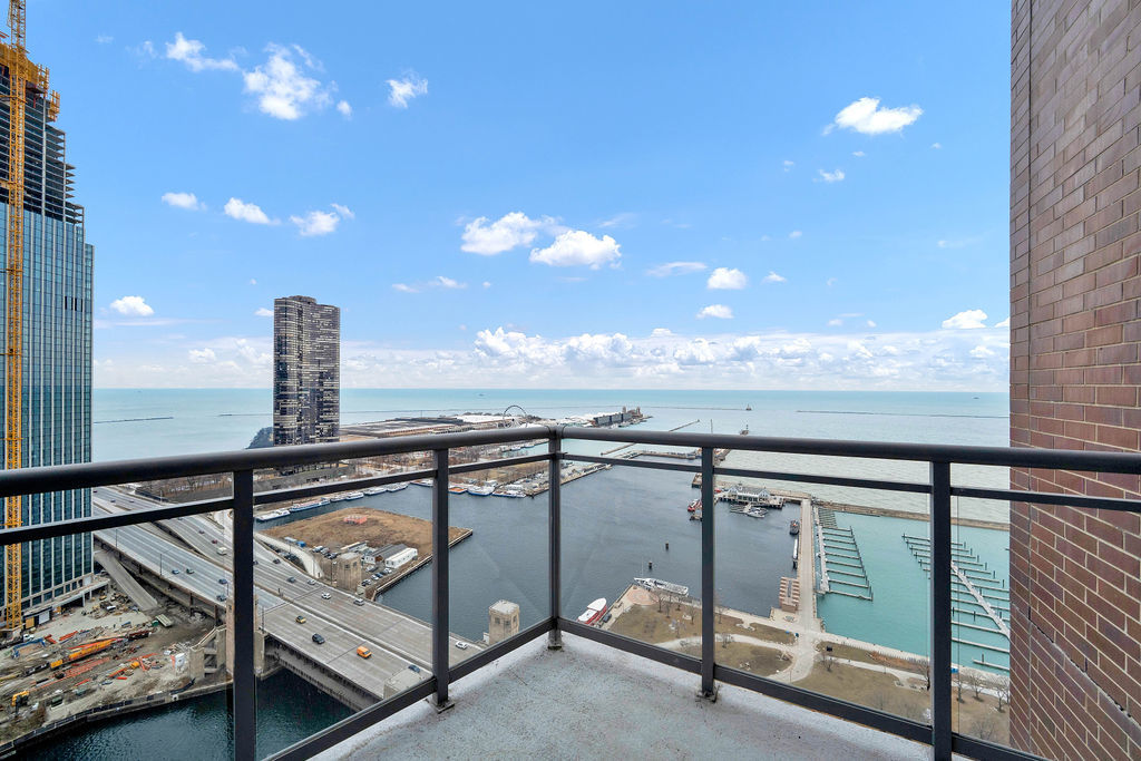 450 E Waterside Dr #2902 Chicago, IL 60601